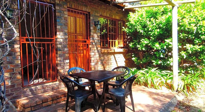 African Footprints Lodge