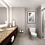 Hilton Indianapolis Hotel & Suites