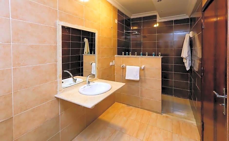 Turquoise Pyramids palace