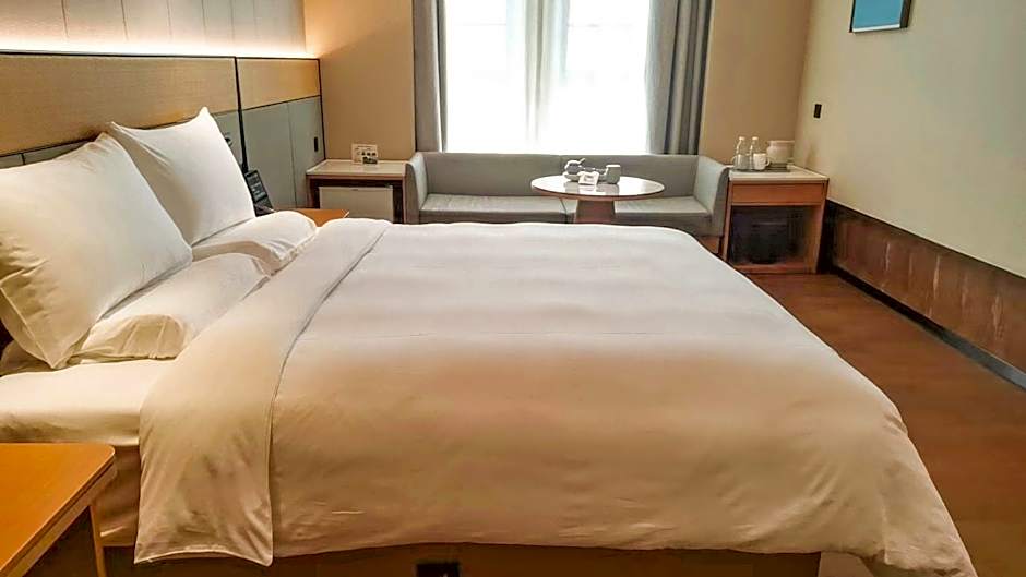 Ji Hotel Shenzhen North Railway Station