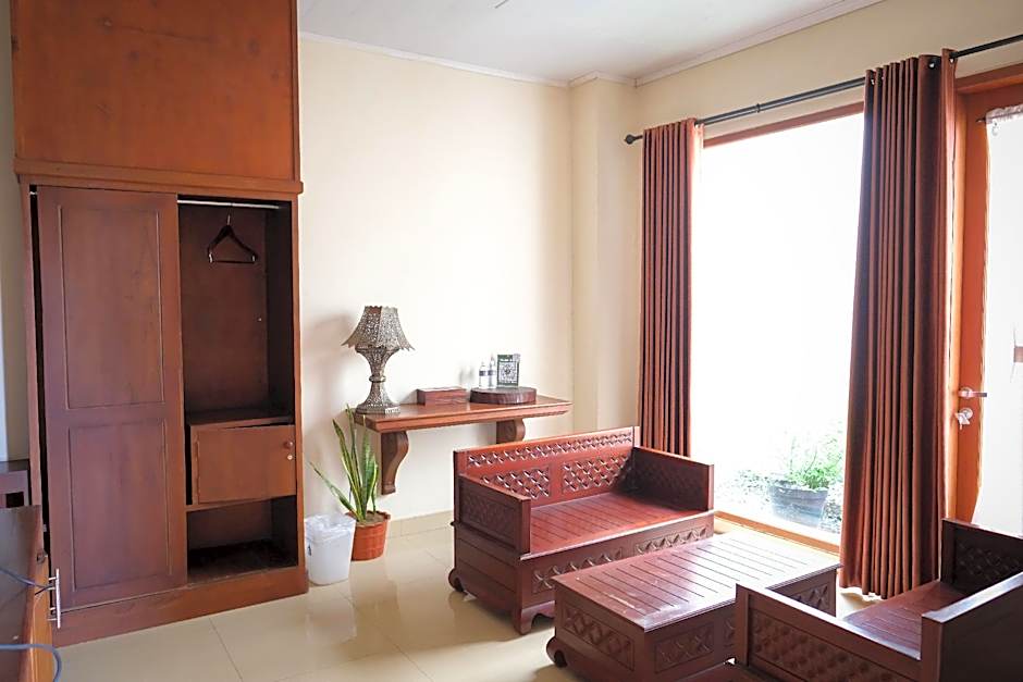 The Garden Suites New