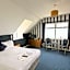 Channel View Hotel