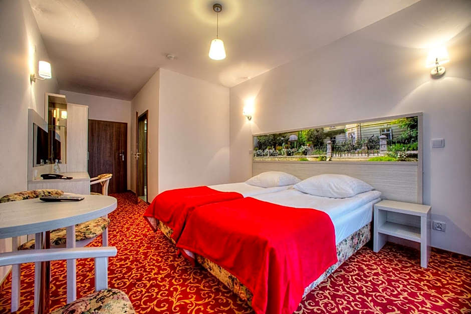 Photo 1 of 6 of Double Room
