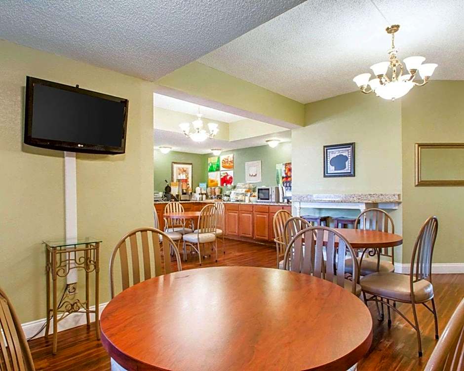 Quality Inn & Suites Ridgeland
