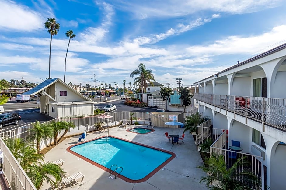 Motel 6 Oceanside Marina