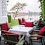 White Wall Riverfront Hotel