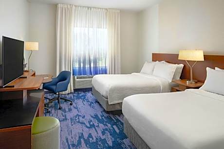 Queen Room with Two Queen Beds and Adapted Tub - Mobility and Hearing Accessible