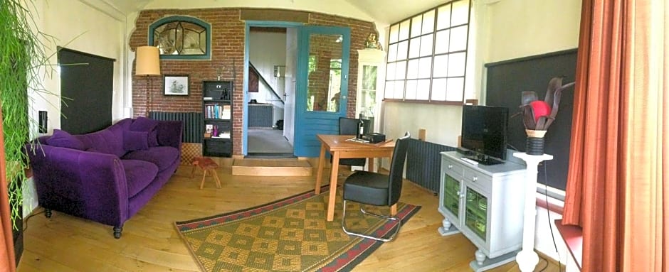 Vrijstaand Koetshuis Marron