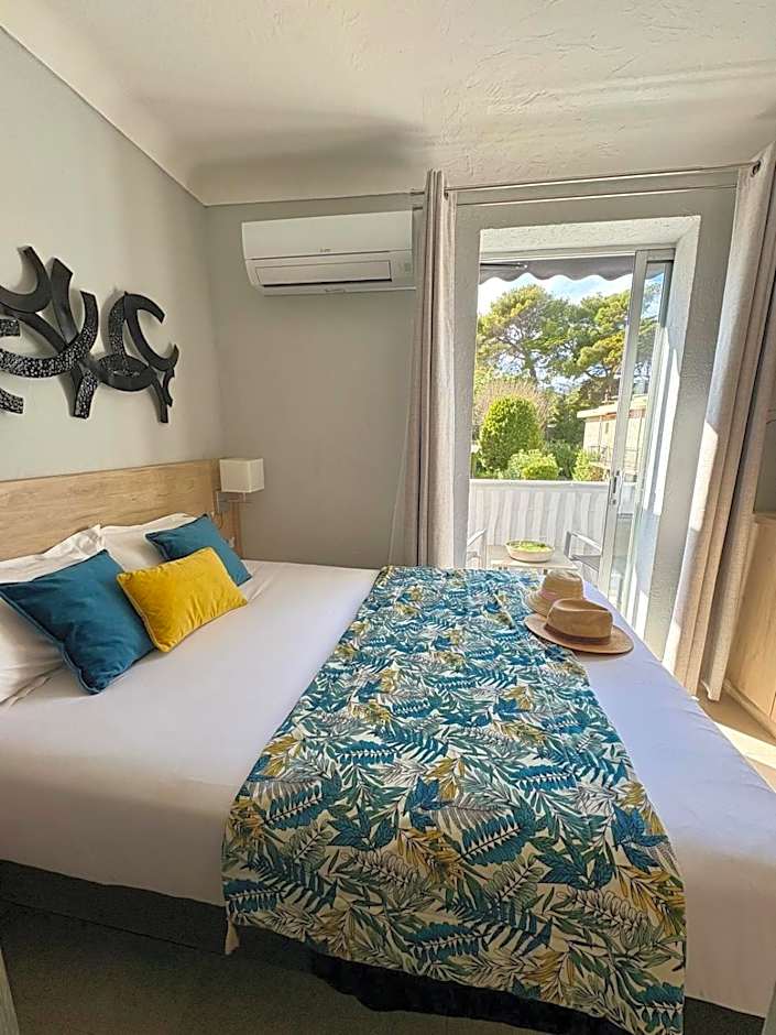 Hotel Miramar- Cap d'Antibes - La Garoupe plage