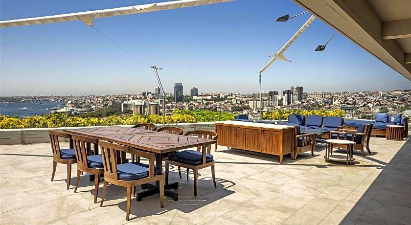 Conrad Istanbul Bosphorus