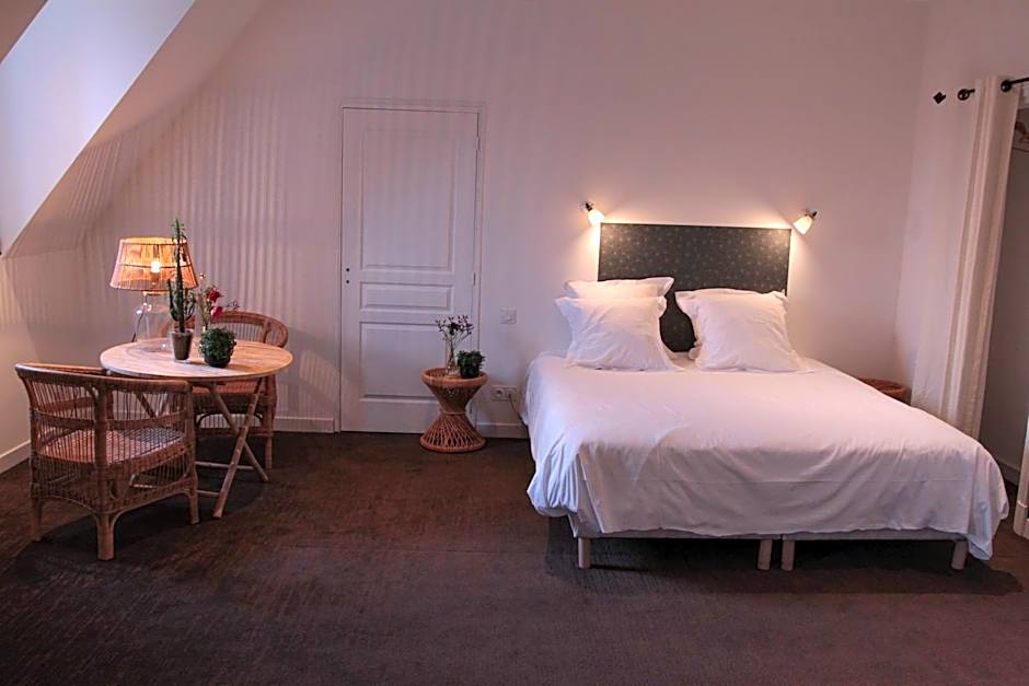 Eclosion Chateau Hotel & Restaurant
