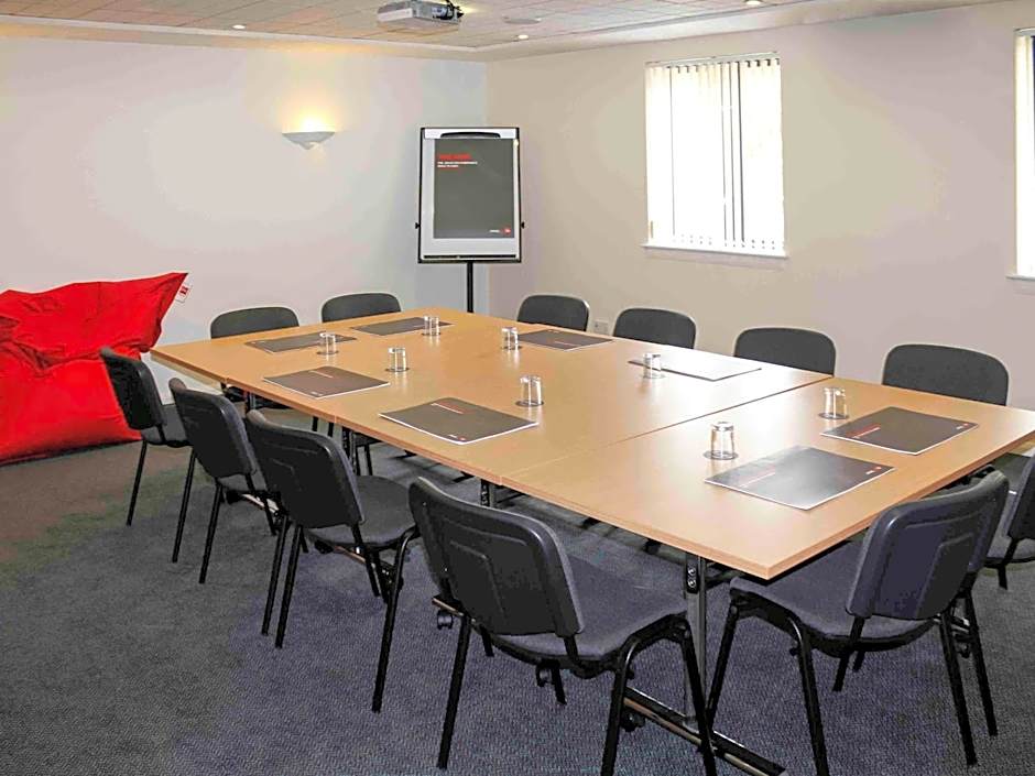 ibis Cardiff Gate - International Business Park