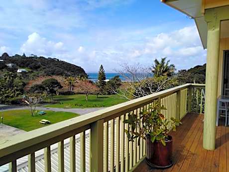 Whatuwhiwhi TOP 10 Holiday Park