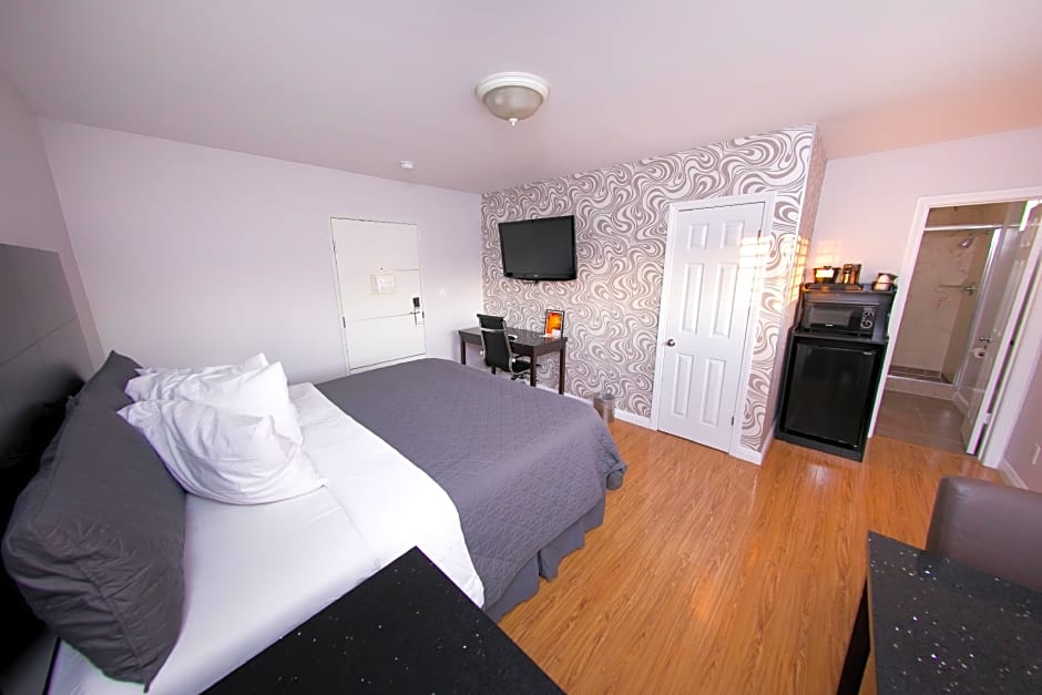 Metropolitan Inn & Suites