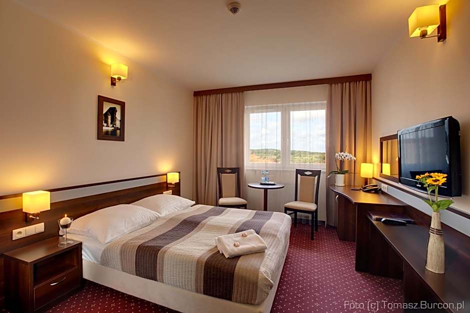 Amber Hotel