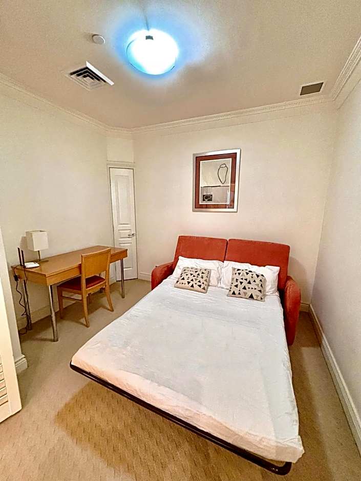 Macarthur Chambers Apartments