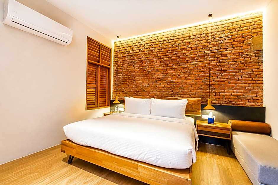 Tien Terrace Macalister