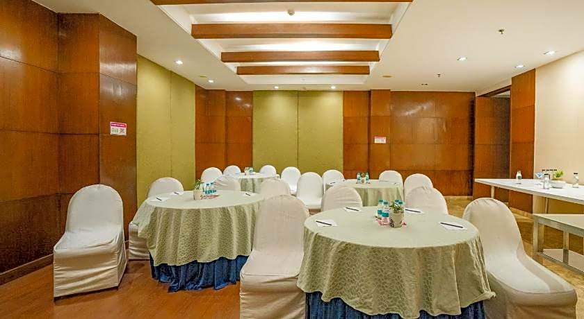 Royal Orchid Central Jaipur, Bani Park