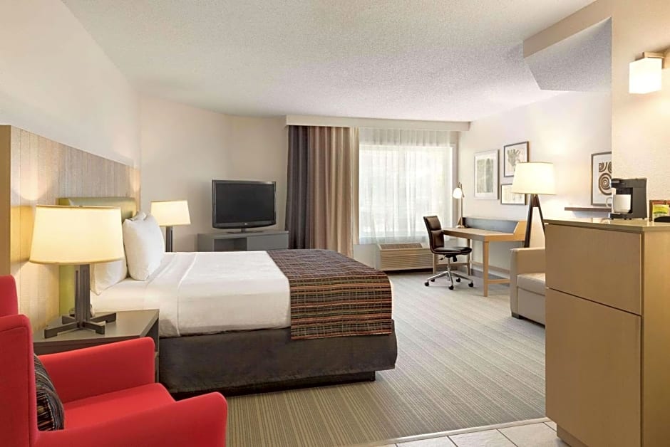 Country Inn & Suites by Radisson, Chippewa Falls, WI