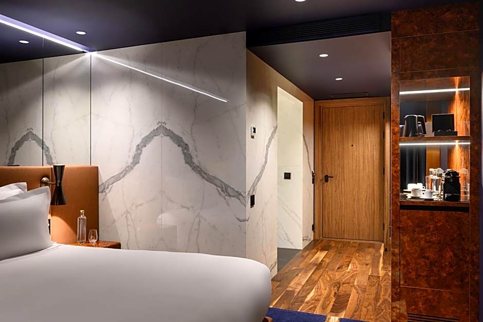 Forte de Gaia, Autograph Collection