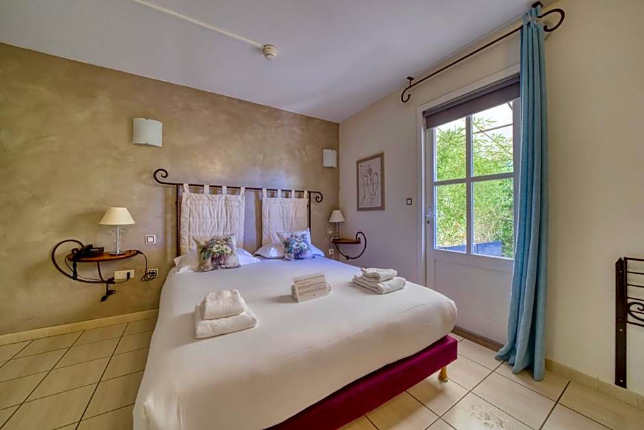 Hotel Restaurant Le Gardon - Pont du Gard