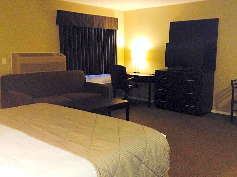 Super 8 by Wyndham West Kelowna BC