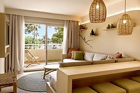 FAMILY ROOM 2AD+1CH