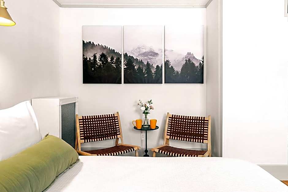 Launchpoint Lodge
