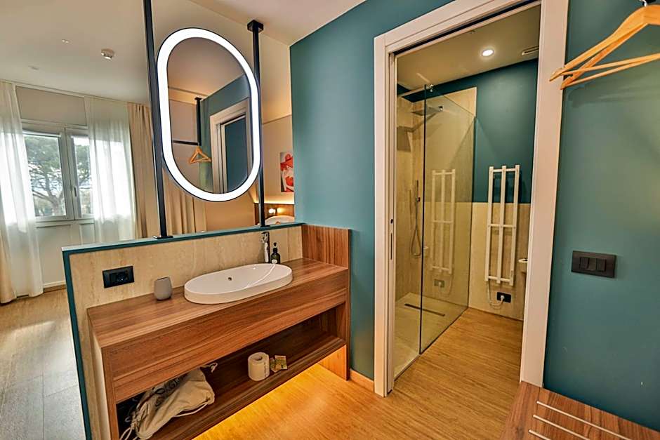 Moody smart & comfy Hotel