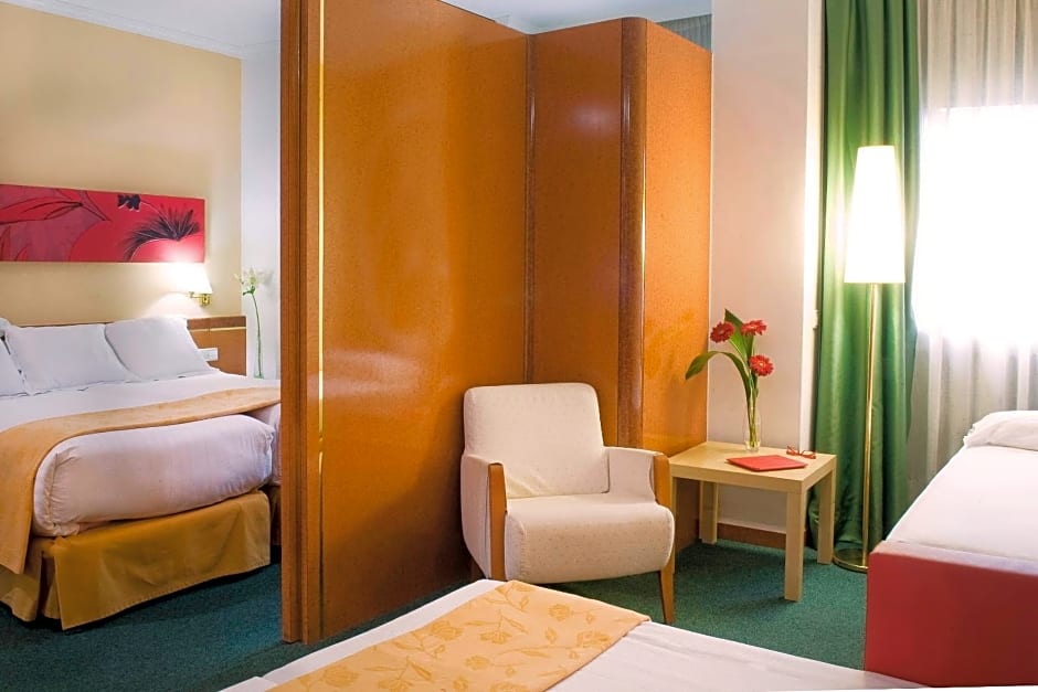 Acacia Suite