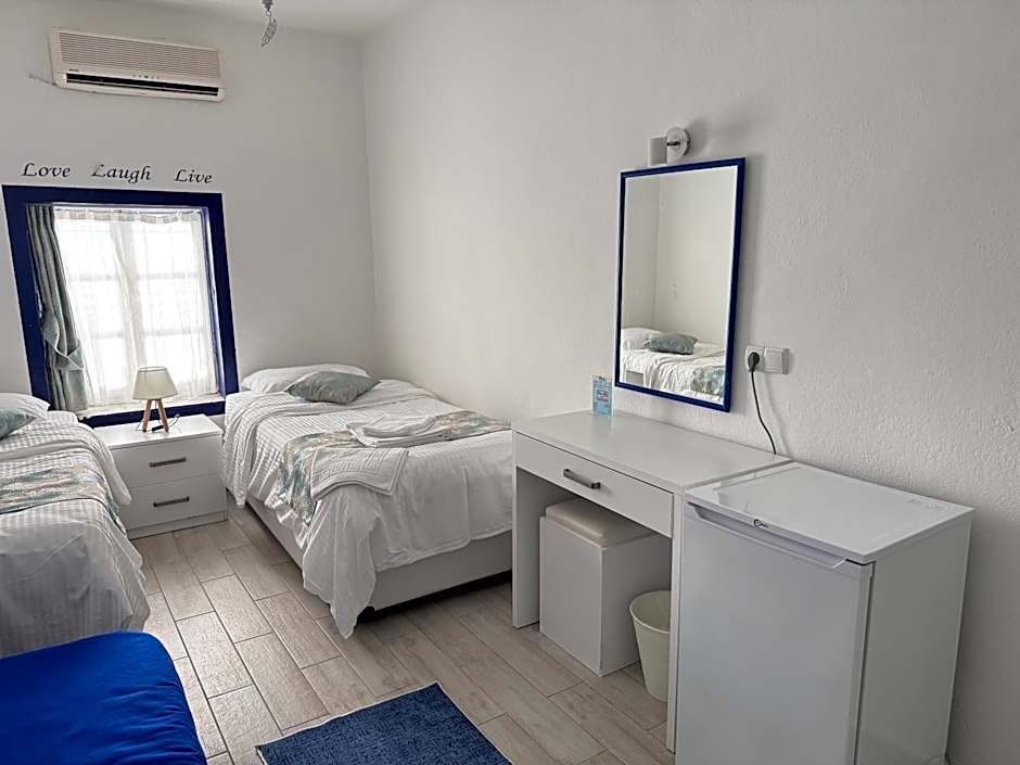 White and Blue Bodrum – Bodrum, MI