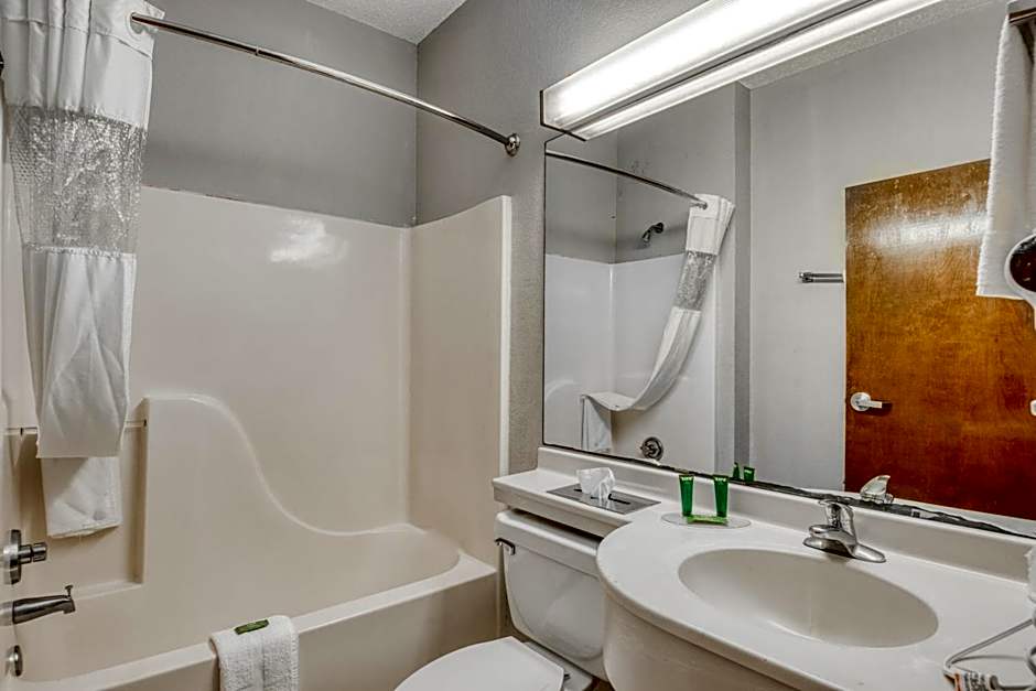 Trident Inn and Suites