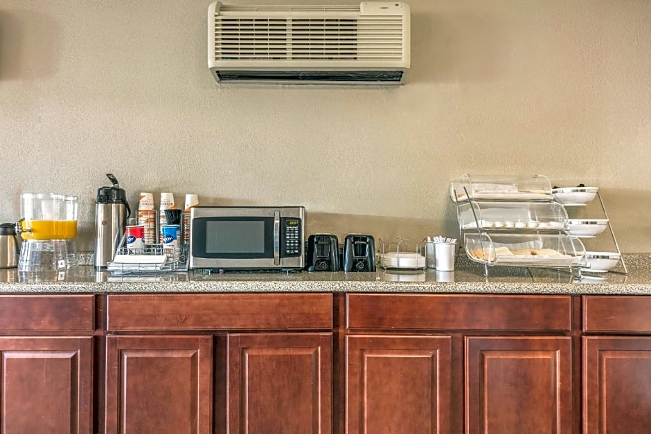 Americas Best Value Inn West Memphis – West Memphis, AR
