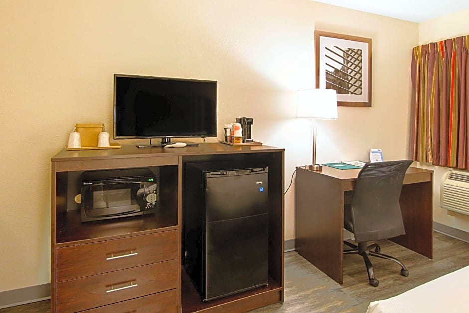 Quality Inn Plainfield I-395