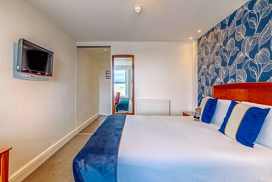 Muthu Westcliff Hotel (Near London Southend Airport)