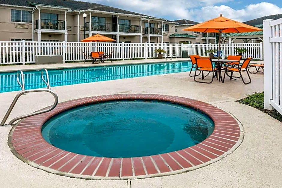 Richmond Inn And Suites – Baton Rouge, LA