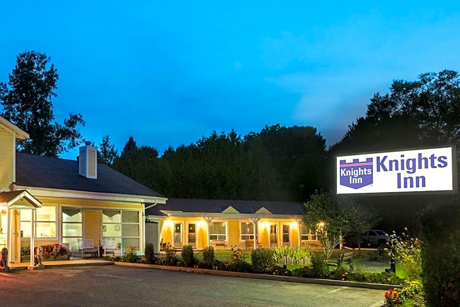 Knights Inn - Bracebridge, ON