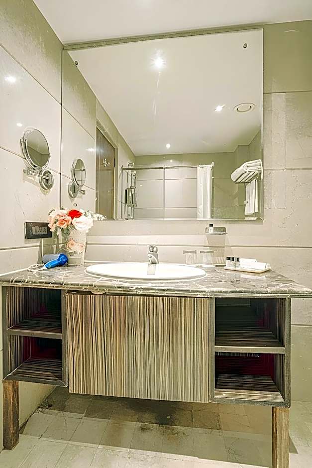 Hotel Turquoise Chandigarh