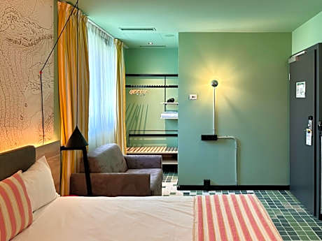 Queen Room with Balcony