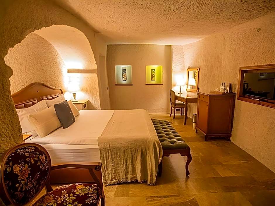 Artemis Cave Suites - Adults Only
