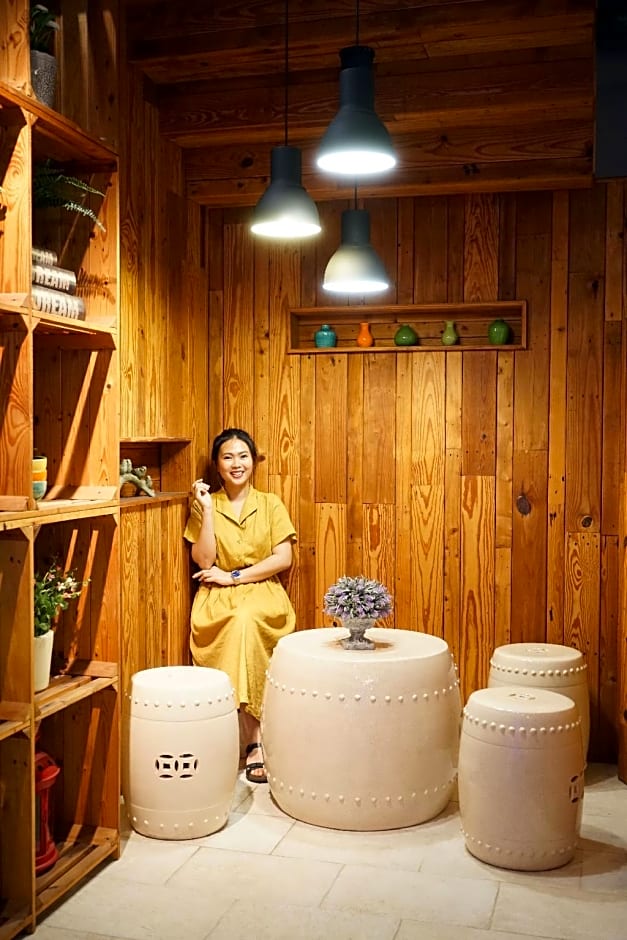 Caza V1 Serviced Apartment