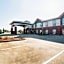 OYO Townhouse Clute Lake Jackson
