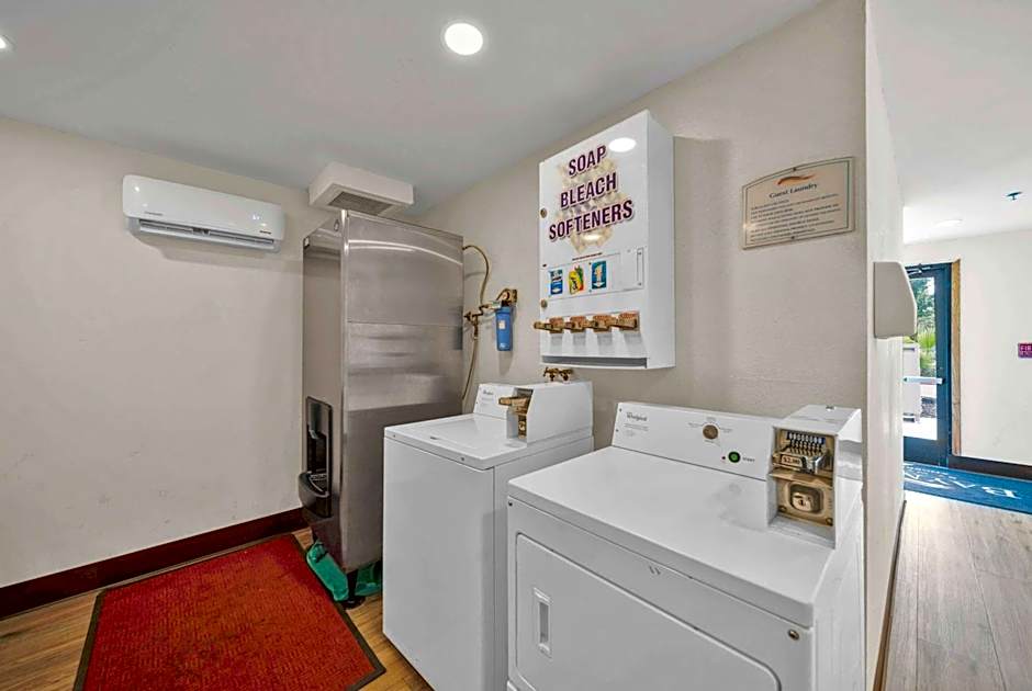 Baymont by Wyndham Anderson