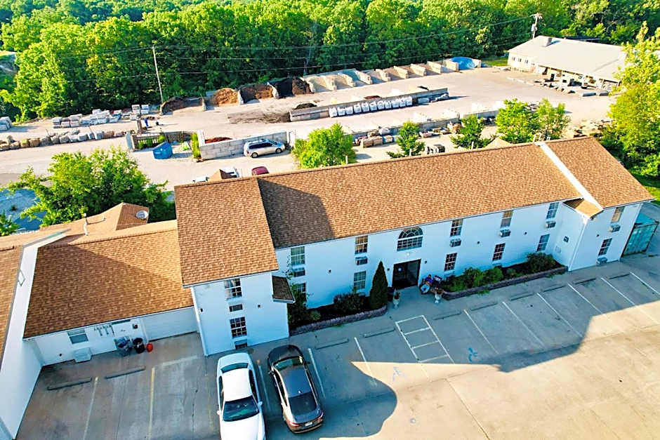 Ozark Inn and Suites