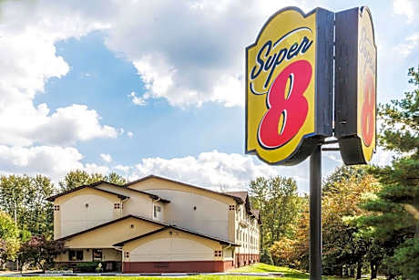 Super 8 by Wyndham East Stroudsburg/Poconos 