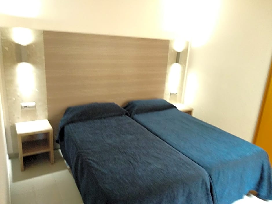 Ibiza JET Apartamentos - Adults Only