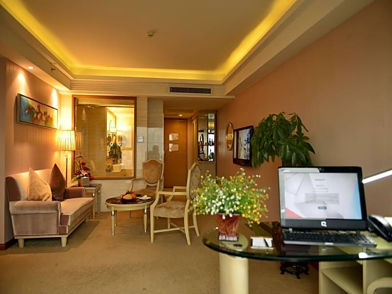 Vili International Hotel