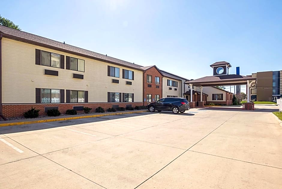 Motel 6 Crossroads Mall-Waterloo-Cedar Falls