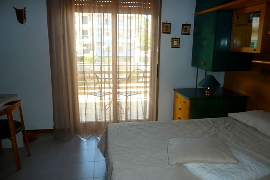 B&B Al 258