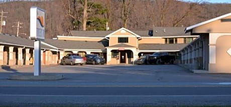 Travelers Inn